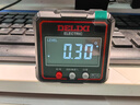 德力西电气（DELIXI ELECTRIC）激光数显倾角仪高精度水平尺角度测量仪多功能角度尺家用角度仪 实拍图