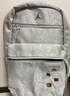 Jordan耐克AJ儿童双肩包大学生书包 Nike大容量男女背包 浅狼灰 实拍图