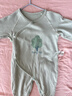 童泰婴儿连体衣新生儿衣服四季0-6月初生宝宝哈衣爬服纯棉内衣2件装 绿白小树（四季款） 59cm (建议1-3个月身高55-60cm) 实拍图