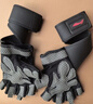 李宁（LI-NING）健身手套男女运动单杠器械引体向上训练撸铁护腕半指防滑防起茧 实拍图