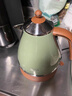 德龙（Delonghi）电热水壶 家用复古304不锈钢烧水电水壶 防干烧大功率1.7L煮水壶 KBO2001.VGR 橄榄绿 实拍图
