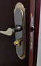努正 房门锁家用通用型卧室内门黑色锁具三件套老式门把手旧门换锁 E款金【整套】 35-45MM 通用型 带钥匙 实拍图