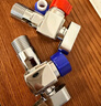 潜水艇（Submarine）F301/2黄铜加厚三角阀八字阀陶瓷阀芯红蓝标国标4分进出水1冷+1热 实拍图