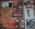 雄狮少年2电影艺术设定集（特典版）附赠7款限定赠品：纪念票根 光栅卡 文件夹 徽章 挂件 镭射票 纪念色纸 雄狮少年 金猴奖 拳馆 格斗 武术 战胜 偏见 励志 热血 雄狮 实拍图