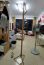 稳纳 衣帽架 衣架落地 实木挂衣架 阳台卧室衣服架  原木色三脚款3176 实拍图