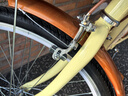 凤凰（Phoenix）上海凤凰自行车成人女士老年人式2025新款轻便通勤代步实心胎单车 密封全轴承【双层铝合金轮】芭蕾黄 26寸实心胎【身高1.55-1.85米】 实拍图