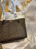 蔻驰（COACH）【品牌直供】女士中号单肩手提托特包深棕色/黑色4455 实拍图