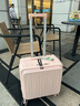 鹃羚行李箱拉杆箱前开盖小型登机箱男女儿童旅行深仓密码皮箱可上飞机 茱萸粉【杯架+手机支架+双充电口】 18英寸 约常规19英寸短途旅行可前侧开盖登机箱 实拍图