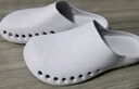 品之德 手术鞋实验室洞洞鞋轻便防滑工作拖鞋 包头护趾透气防臭 白色 35-36  实拍图