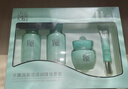 百雀羚（PECHOIN）水嫩高保湿臻宠套装(水100ml+乳100ml+精华霜50g+眼霜15g) 实拍图