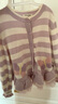 戴维贝拉（DAVE＆BELLA）女宝宝条纹毛衣开衫甜美女童长袖上衣新款小童衣服儿童秋装外套 紫色条纹【现货】 110 cm（建议身高100-110cm） 实拍图