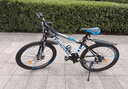 金武端自行车成人山地车公路赛车单车骑行变速超轻越野中学生初中青少年 旗舰版-辐条轮-黑蓝色 27.5寸27速 实拍图