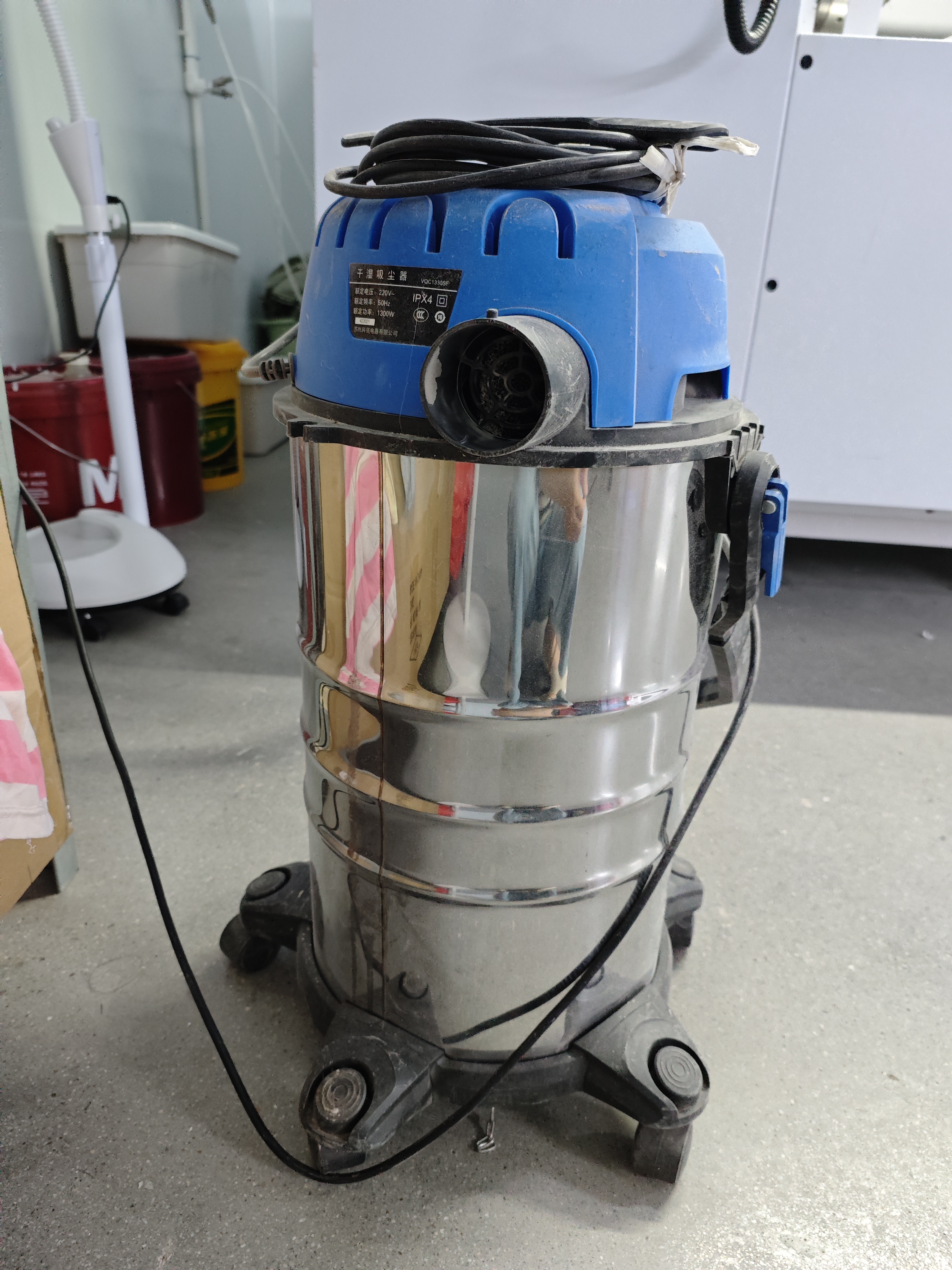 Vacmaster美国卫玛仕工业吸尘器大功率开荒保洁装修美缝吸尘器大吸力工厂车间粉尘仓库洗车店商用桶式吸尘器 35L工业吸尘器 实拍图