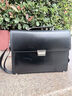 ComeKine来牛防盗公文包男士手提包高端商务包密码锁出差通勤公务员专用电脑包 C9835黑色进口牛皮 14寸 实拍图