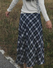 Olrain【5折】慵懒百搭裙秋季新款维希格子设计感不规则半身裙 黑白格子 S 155/64A/S 实拍图