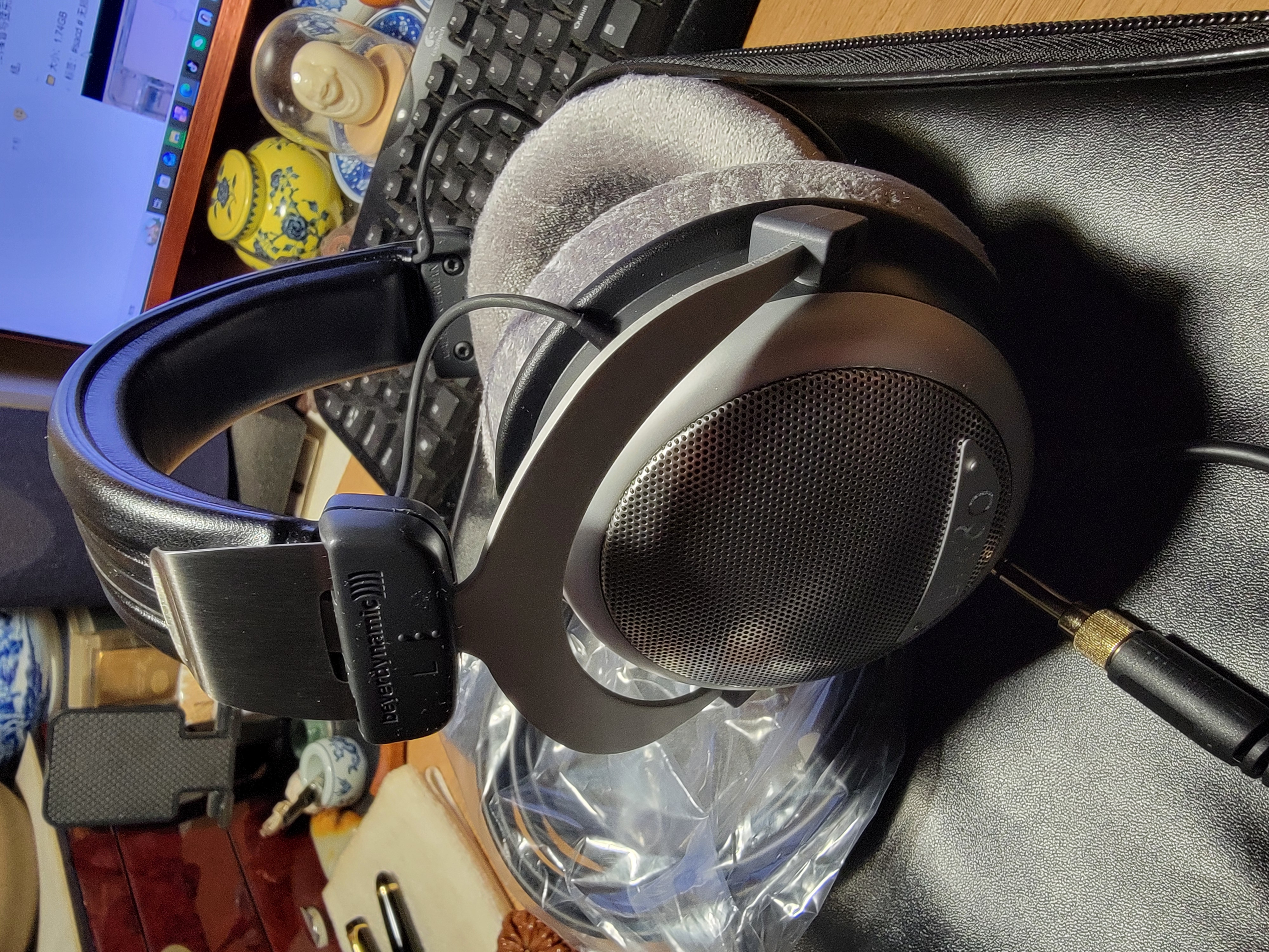 beyerdynamicDT880头戴式高保真耳机半开放式HiFi音乐/立体环绕音效/有线版 【DT880丨600Ω版本】 实拍图