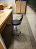 尔迈 实验室圆凳升降旋转椅皮质皮革办公车间工作凳子带靠背 固定脚 实拍图