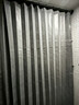 施香曼浴帘套装磁吸免打孔直杆折叠防水防霉布浴室隔断淋浴折叠干湿分离 灰色帘+黑杆+双侧磁吸+挡水 适合150-180墙宽 帘宽1.8米高2米 实拍图
