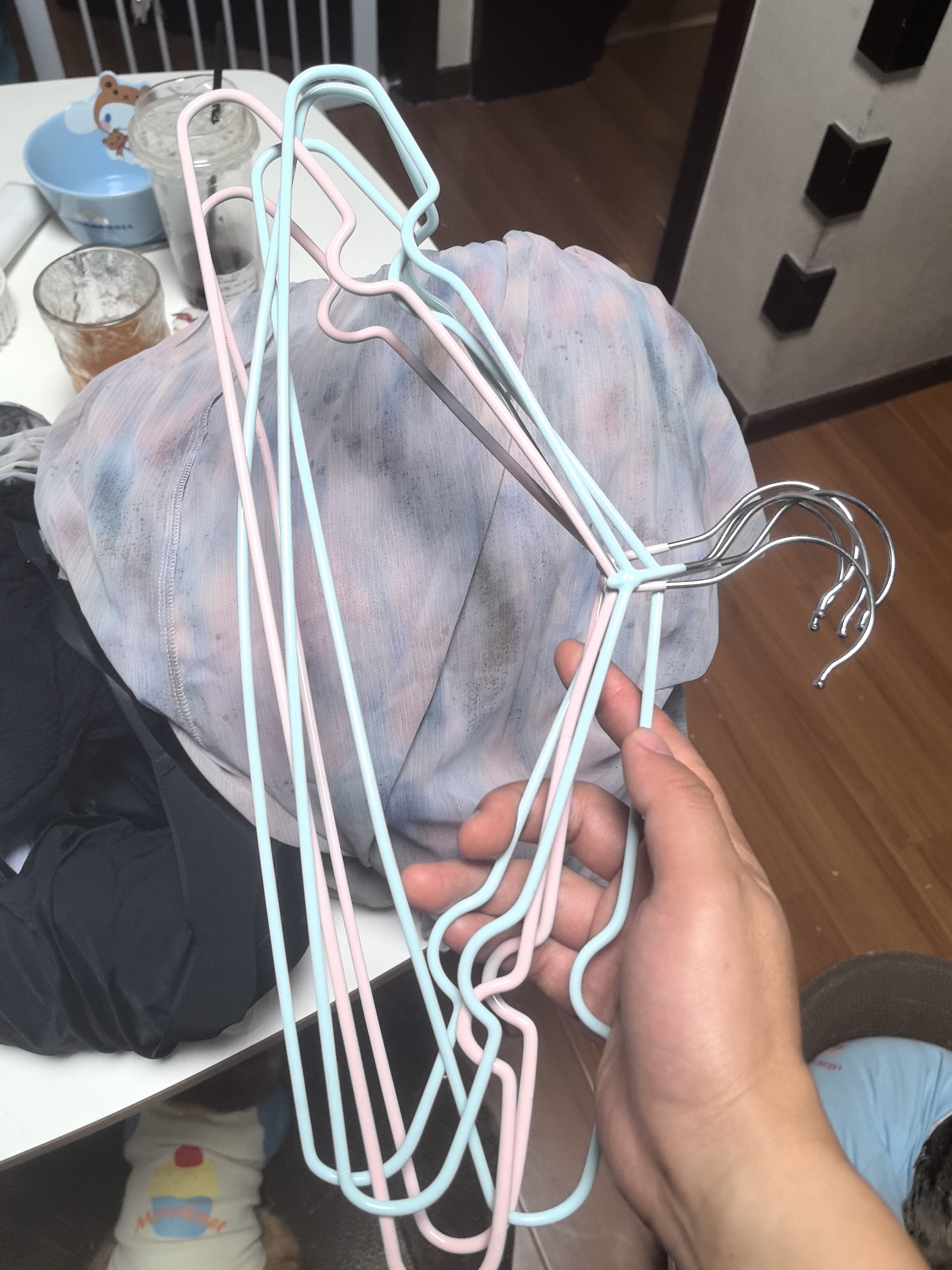 初舍衣架家用宿舍挂衣用加粗防滑肩角晾晒衣服撑干湿两用奶油白10个装不锈钢芯内衣专用承重强 实拍图