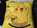 抱枕靠垫 办公室腰枕床头靠枕汽车腰靠卡通风可拆洗抱枕可机洗 皮卡丘 36cm*36cm 含枕芯 （单支装） 实拍图
