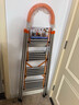 百佳宜梯子家用梯折铝合金人字梯爬梯升降脚手架全套室内登高踏步 四步-主体全铝合金-顶板6条防滑条 实拍图