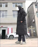 断码羽绒服长款过膝冬季2025新款韩版情侣男女宽松学生中戏爆外套 黑色 男女同款 L 适合110到120斤穿 实拍图