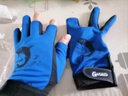 臻佑（Grsaed）钓鱼手套夏季透气速干防晒防滑路亚耐磨户外骑行手套露三指 D10蓝 实拍图