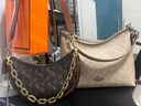 蔻驰（COACH）奥莱女士女包经典标志LAUREL流浪包单肩包斜挎通勤麻将包 SV/沙黄色/灰褐色 实拍图