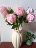 京东鲜花高档玫瑰花8支逼真仿真花花束摆设客厅餐桌装饰摆件拍照摄影道具 实拍图