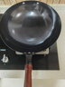 阎铁匠章丘炒锅铁锅 炒菜锅无涂层家用不易粘锅圆底轻便炒勺锻打已开锅 32cm黑锅镜面木把带耳3-5人D 32cm 圆底炒锅 实拍图
