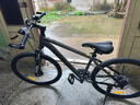 沃雷顿（VORLAD）山地自行车红日300碟刹禧玛诺24速可锁死前叉男士女士通勤单车 灰黑色26*15.5寸（身高150-170） 实拍图