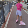 迪士尼（Disney）草莓熊轮滑鞋儿童溜冰鞋女童旱冰鞋专业直排轮可调送礼物 实拍图