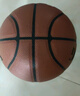斯伯丁（SPALDING）篮球TF金标7号成人比赛训练室内外通用耐磨PU皮 77-228 实拍图