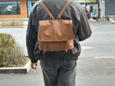 裘真【宋佳同款】植鞣羊皮信使双肩包大容量上班通勤休闲背包新款 大象灰-大号 预售11天 实拍图