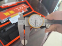 上工 不锈钢带表卡尺0-300mm 分度值0.01mm 游标卡尺 高精度表盘式卡尺 实拍图