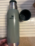 STANLEY不锈钢保温杯大容量便携水杯户外运动热水壶保温水杯 锤纹绿- 750ml 实拍图