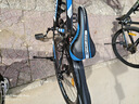 金武端自行车成人山地车公路赛车单车骑行变速超轻越野中学生初中青少年 顶配版-辐条轮-黑蓝色 27.5寸21速 实拍图