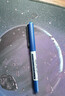uni三菱 uni-ball EYE蓝色中性笔高颜值0.5mm蓝笔签字笔商务直液式学生水笔水性笔具套装 UB-150 3支 实拍图