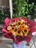 艾斯维娜鲜花速递向日葵混搭花束生日礼物全国同城配送 33朵玫瑰+5朵向日葵混搭花束 实拍图