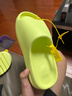 阿迪达斯Yeezy SLIDE苹果椰子男女夏日清凉运动拖鞋HQ6447UK943 实拍图