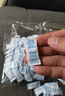 硅胶干燥剂0.5克小包装食品药品防潮除湿剂鞋服箱包皮革电子仪器 硅胶干燥剂【0.5克*5个】 实拍图