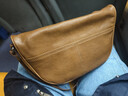 裘真头层植鞣牛皮休闲月牙包复古简约百搭单肩斜挎包女小包 大象灰 实拍图