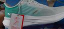 特步两千公里三代跑鞋男子运动鞋网面透气轻便减震耐磨体考男跑步鞋 经典白/淡果绿/水鸭青 39.5 (245mm) 新法码40（男） 实拍图