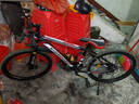 金武端自行车成人山地车公路赛车单车骑行变速超轻越野中学生初中青少年 顶配版-辐条轮-黑红色 24寸21速 实拍图