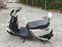 永久电动摩托车2025新款72V黑金石墨烯长续航NFC智能两轮电摩电动车 白色/1200W/前碟后鼓 60V23A-全新黑金石墨烯-整车发货 实拍图