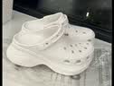卡骆驰（CROCS）经典泡芙Clog男女一脚蹬懒人沙滩鞋 CR207521-2Y2 39（39-40） 实拍图