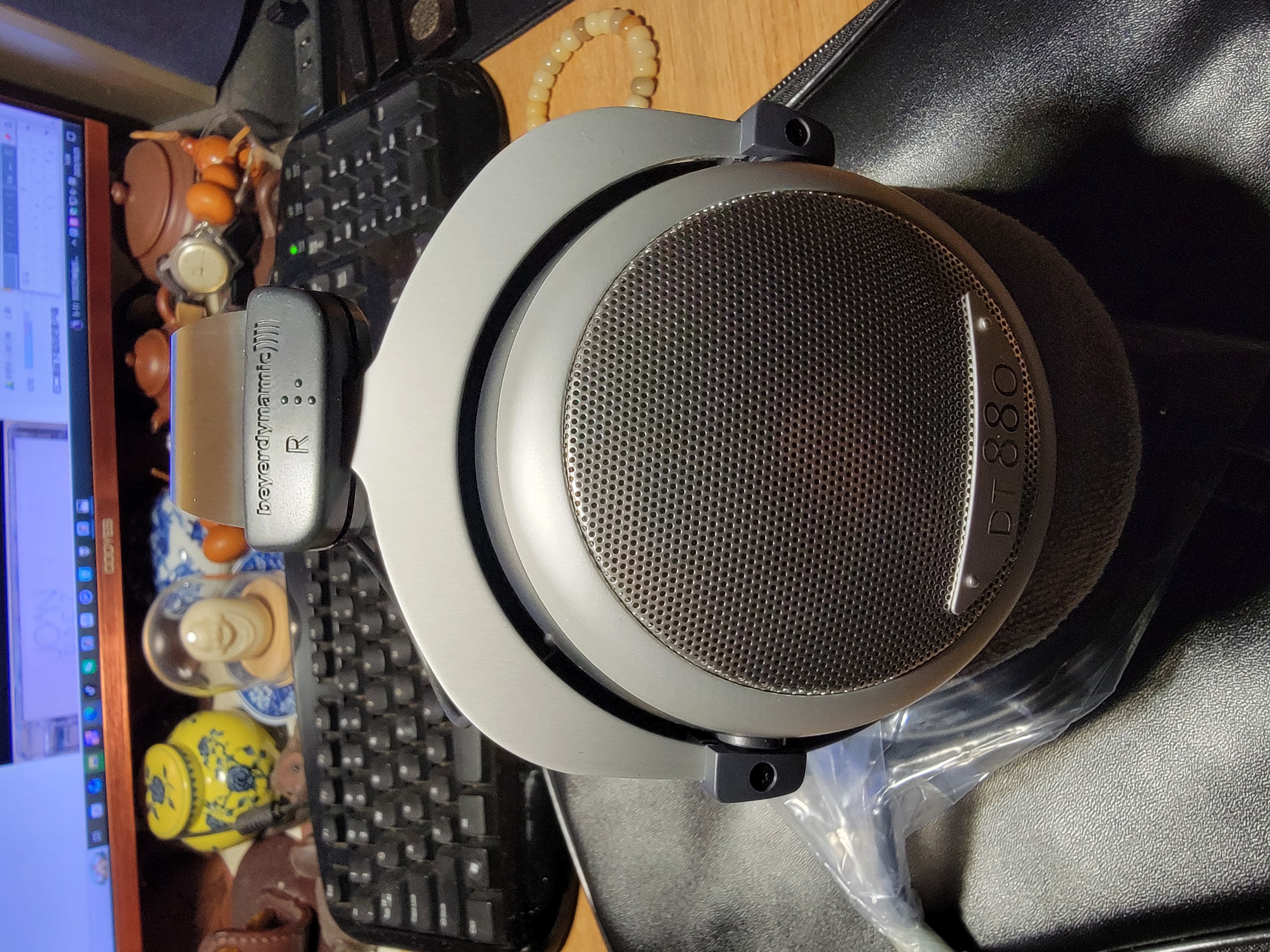 beyerdynamicDT880头戴式高保真耳机半开放式HiFi音乐/立体环绕音效/有线版 【DT880丨600Ω版本】 实拍图
