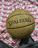 斯伯丁SPALDING斯伯丁飞行员06室内室外吸湿7号成人PU篮球77-739Y 实拍图