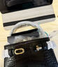 CHARLES&KEITH鳄鱼纹凯莉包手提斜挎婚包包女包生日礼物CK2-50270880-1 Black黑色 S 实拍图