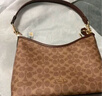 蔻驰（COACH）【品牌直供】女士LAUREL31中号手提单肩斜挎流浪包卡其棕色CV975 实拍图